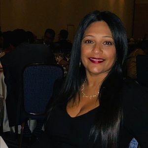 Meet your Posher, Papia